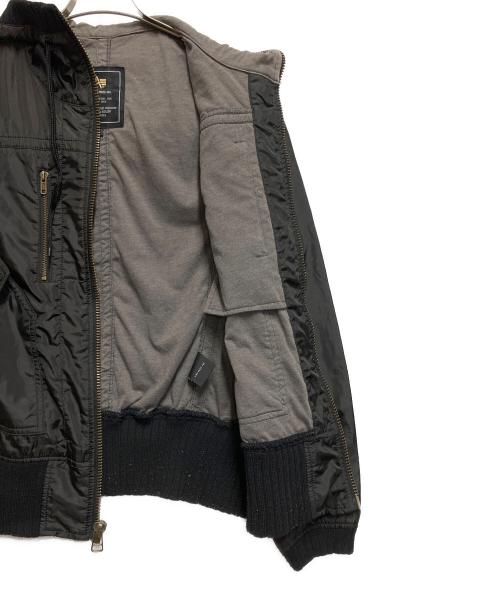 ALPHA INDUSTRIES（アルファインダストリーズ）ALPHA INDUSTRIES (アルファインダストリーズ) フーディジャケット ブラック サイズ:Sの古着・服飾アイテム