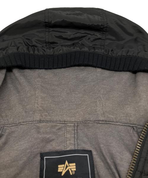 ALPHA INDUSTRIES（アルファインダストリーズ）ALPHA INDUSTRIES (アルファインダストリーズ) フーディジャケット ブラック サイズ:Sの古着・服飾アイテム