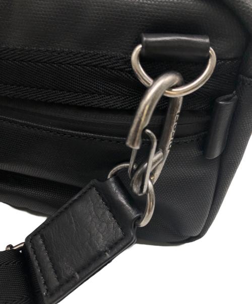 DIESEL（ディーゼル）DIESEL (ディーゼル) ボディバッグ スカイブルー×ブラックの古着・服飾アイテム