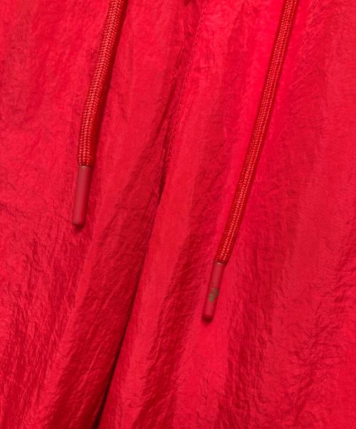 NIKE（ナイキ）NIKE (ナイキ) ウーブンパンツ ブラック×レッド サイズ:Mの古着・服飾アイテム