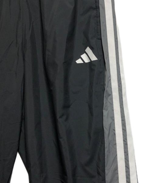adidas（アディダス）adidas (アディダス) マストハブ ルーズフィット メッシュ裏地付き フルレングス オープンヘム ウインドパンツ ブラック サイズ:XLの古着・服飾アイテム