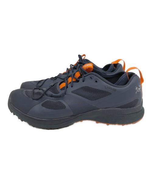 ARC'TERYX（アークテリクス）ARC'TERYX (アークテリクス) スニーカー ネイビー サイズ:USA 9.5の古着・服飾アイテム