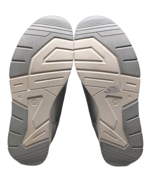 bussola（ブソラ）bussola (ブソラ) ミッドカットサイドゴアスニーカー シルバー×ホワイト サイズ:38の古着・服飾アイテム