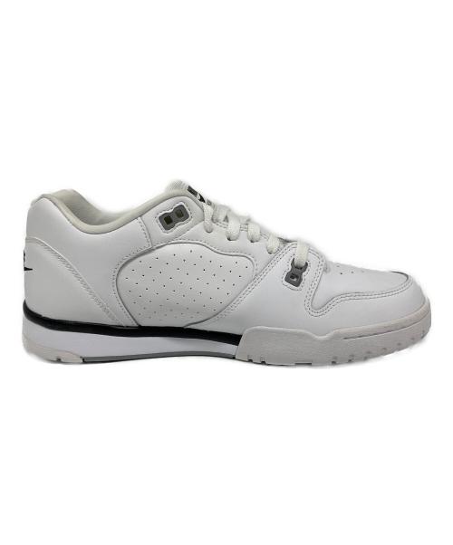 NIKE（ナイキ）NIKE (ナイキ) CROSS TRAINER LOW ホワイト×ブラック サイズ:SIZE 27.5cmの古着・服飾アイテム