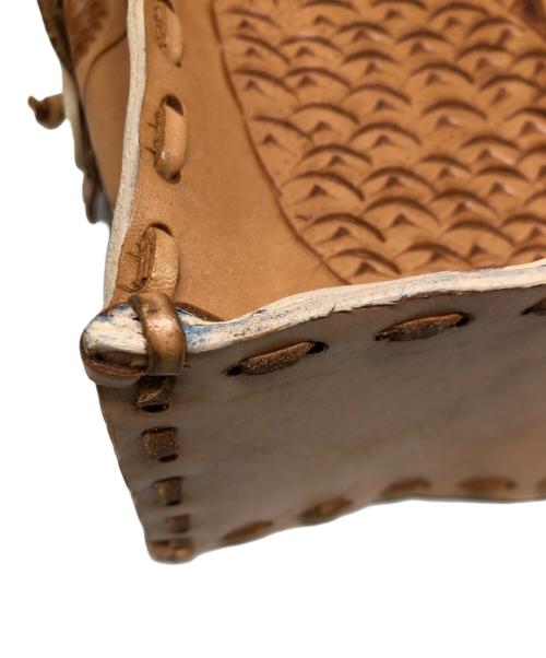 Carving Tribes（カービングトライブス）Carving Tribes (カービングトライブス) レザーハンドバッグ ブラウンの古着・服飾アイテム