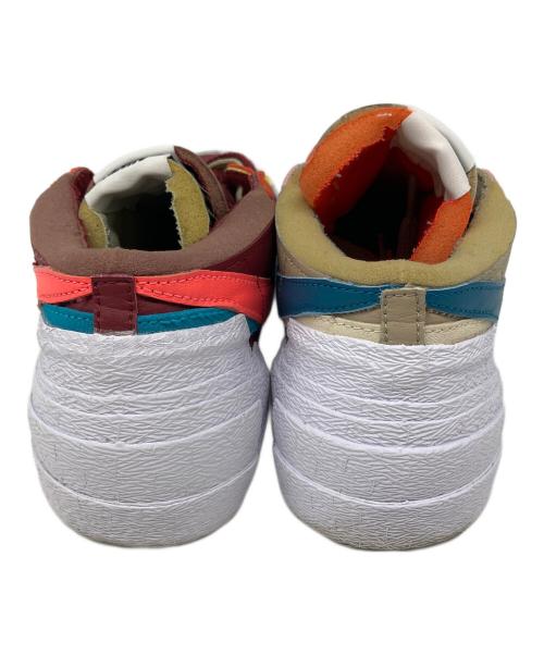 KAWS（カウズ）KAWS (カウズ) sacai (サカイ) NIKE (ナイキ) Blazer Low マルチカラー サイズ:SIZE 28cmの古着・服飾アイテム