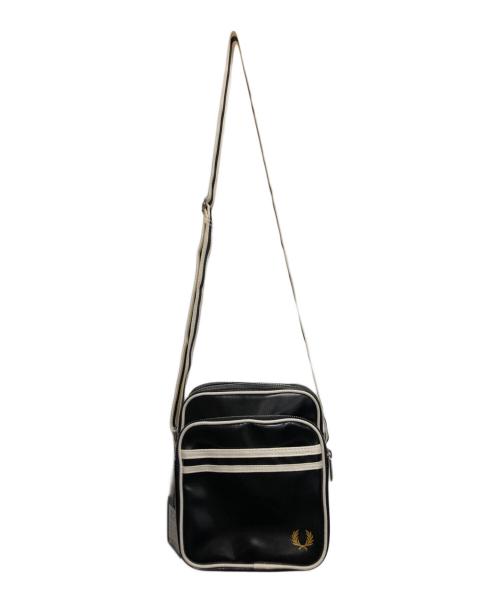 FRED PERRY（フレッドペリー）FRED PERRY (フレッドペリー) Classic Side Bag ブラック サイズ:3L 未使用品の古着・服飾アイテム