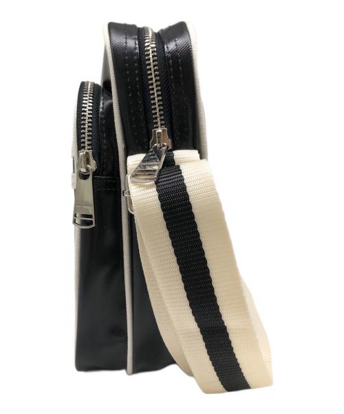 FRED PERRY（フレッドペリー）FRED PERRY (フレッドペリー) Classic Side Bag ブラック サイズ:3L 未使用品の古着・服飾アイテム