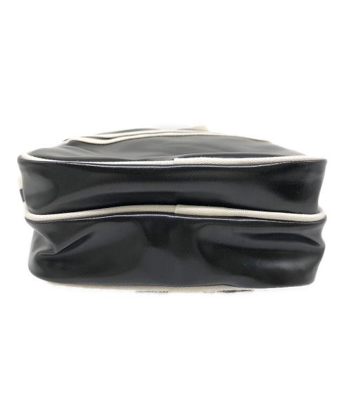 FRED PERRY（フレッドペリー）FRED PERRY (フレッドペリー) Classic Side Bag ブラック サイズ:3L 未使用品の古着・服飾アイテム