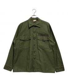 US ARMY（ユーエスアーミー）の古着「COTTON SATEEN SHIRT」｜グリーン