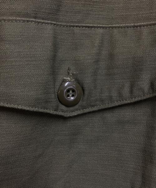 US ARMY（ユーエスアーミー）US ARMY (ユーエスアーミー) COTTON SATEEN SHIRT グリーン サイズ:16 1/2の古着・服飾アイテム