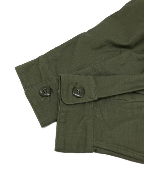 US ARMY（ユーエスアーミー）US ARMY (ユーエスアーミー) COTTON SATEEN SHIRT グリーン サイズ:16 1/2の古着・服飾アイテム