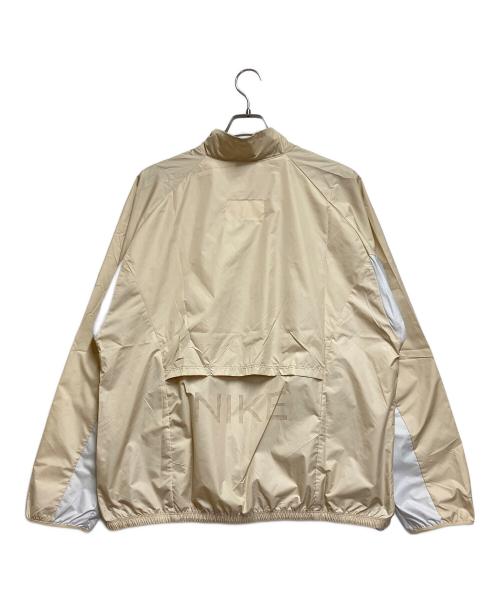 NIKE（ナイキ）NIKE (ナイキ) RUN SFジャケット ベージュ サイズ:XLの古着・服飾アイテム