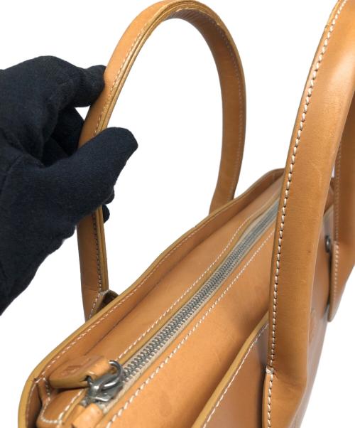 TOD'S（トッズ）TOD'S (トッズ) ハンドバッグ ブラウンの古着・服飾アイテム
