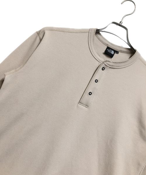 THE NORTH FACE（ザ ノース フェイス）THE NORTH FACE (ザ ノース フェイス) ロングスリーブハニカムヘンリー ベージュ サイズ:L 未使用品の古着・服飾アイテム