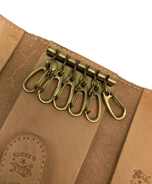 IL BISONTE（イル ビゾンテ）IL BISONTE (イル ビゾンテ) 6連キーケース ベージュ×レッドの古着・服飾アイテム