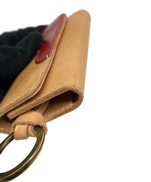 IL BISONTE（イル ビゾンテ）IL BISONTE (イル ビゾンテ) 6連キーケース ベージュ×レッドの古着・服飾アイテム