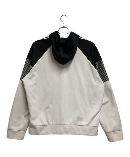 FENDI（フェンディ）FENDI (フェンディ) プルオーバーパーカー ホワイト×ブラック サイズ:Sの古着・服飾アイテム