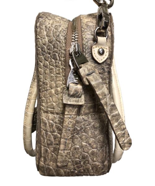 A.D.M.J.（エーディーエムジェイ）A.D.M.J. (エーディーエムジェイ) クロコダイル型押しボストンバッグ ホワイトの古着・服飾アイテム