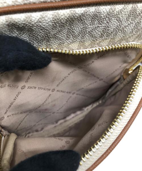 MICHAEL KORS（マイケル・コース）MICHAEL KORS (マイケルコース) ショルダーバッグ ベージュ×ブラウンの古着・服飾アイテム