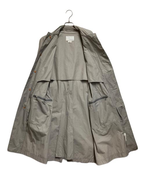 nanamica（ナナミカ）nanamica (ナナミカ) シングルトレンチコート ライトグレー サイズ:Sの古着・服飾アイテム