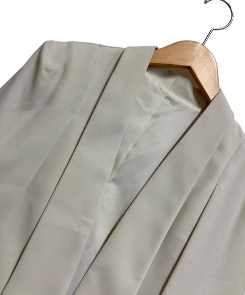 resil（レジル）resil (レジル) ケープデザインショートジャケット ベージュ サイズ:9号の古着・服飾アイテム