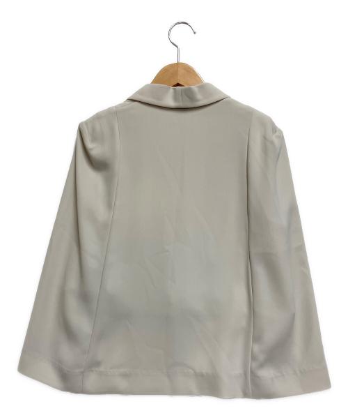 resil（レジル）resil (レジル) ケープデザインショートジャケット ベージュ サイズ:9号の古着・服飾アイテム