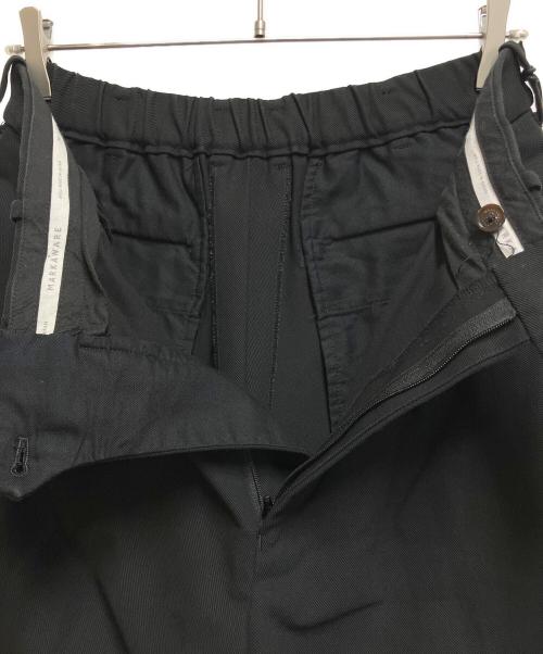 MARKAWARE（マーカウェア）MARKAWARE (マーカウェア) CLASSIC FIT TROUSERS ORGANIC COTTON SURVIVAL CLOTH ブラック サイズ:3の古着・服飾アイテム