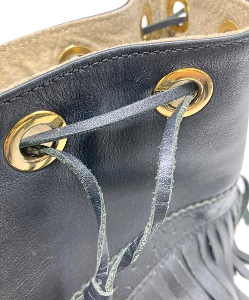 J&M DAVIDSON（ジェイ＆エム デヴィッドソン）J&M DAVIDSON (ジェイ＆エム デヴィッドソン) フリンジショルダーバッグ ブラックの古着・服飾アイテム