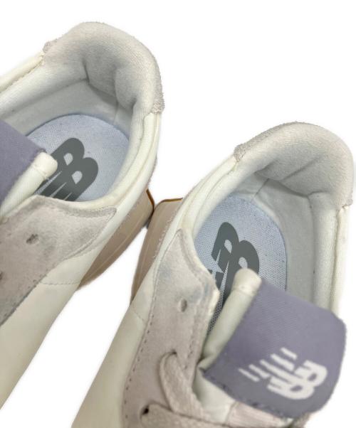 NEW BALANCE（ニューバランス）NEW BALANCE (ニューバランス) 327 ホワイト×ライトグレー サイズ:US 9.5の古着・服飾アイテム