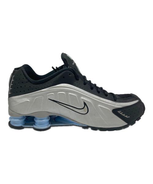 NIKE（ナイキ）NIKE (ナイキ) SHOX R4（ショックス R4） シルバー×ブラック サイズ:US 9の古着・服飾アイテム
