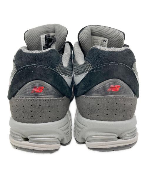 NEW BALANCE（ニューバランス）NEW BALANCE (ニューバランス) 2002R スニーカー ブラック×グレー サイズ:US 9の古着・服飾アイテム