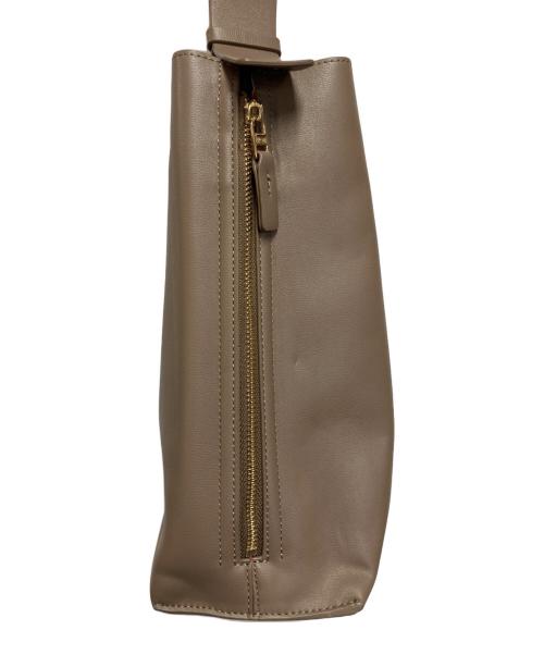 EPOR（エポール）EPOR (エポール) ショルダーバッグ ベージュ×オレンジの古着・服飾アイテム