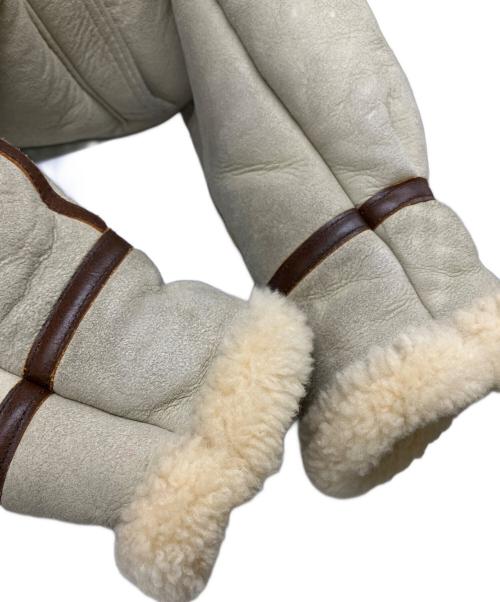 AVIREX（アヴィレックス）AVIREX (アヴィレックス) B-3ムートンフライトジャケット ベージュ サイズ:42の古着・服飾アイテム