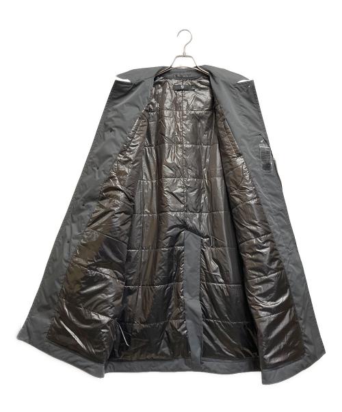 UNIQLO+J（ユニクロ プラスジェイ）UNIQLO+J (ユニクロ プラスジェイ) パデッドオーバーサイズステンカラーコート グレー サイズ:Lの古着・服飾アイテム