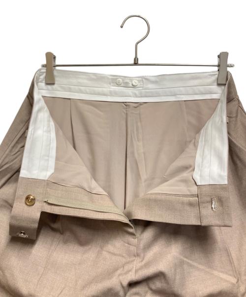 DEPENDRE（デパーンドル）DEPENDRE (デパーンドル) アジャスタブルタックパンツ ベージュ サイズ:Mの古着・服飾アイテム