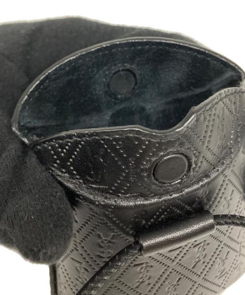 Yves Saint Laurent（イヴサンローラン）Yves Saint Laurent (イヴサンローラン) AirPodsケース ブラックの古着・服飾アイテム