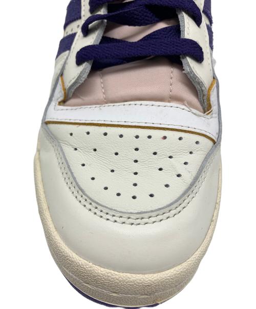 adidas（アディダス）adidas (アディダス) FORUM84 ホワイト×パープル サイズ:26の古着・服飾アイテム