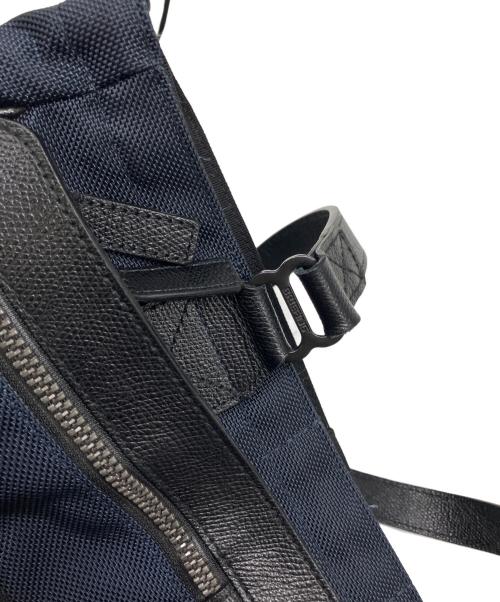 BRIEFING（ブリーフィング）BRIEFING (ブリーフィング) FUSION SQ TOTE HD ネイビー×ブラック サイズ:14.3Lの古着・服飾アイテム