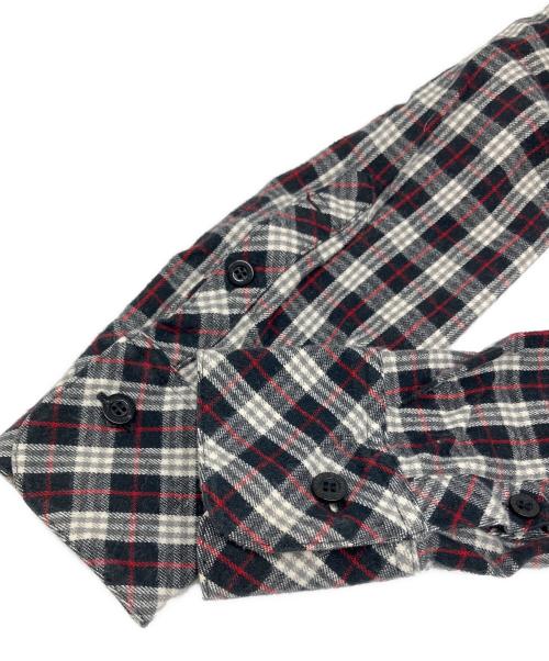 BURBERRY LONDON  BLUE LABEL（バーバリーロンドンブルーレーベル）BURBERRY LONDON  BLUE LABEL (バーバリーロンドンブルーレーベル) ノヴァチェックシャツ ブラック×ホワイト サイズ:38の古着・服飾アイテム