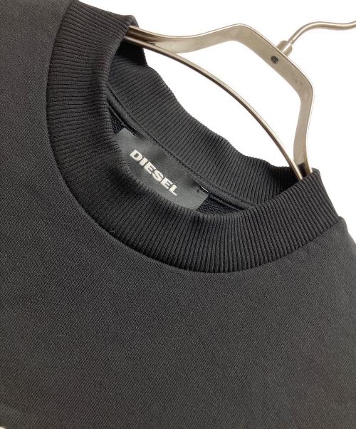 DIESEL（ディーゼル）DIESEL (ディーゼル) フロント ラバー バーコード デザイン 半袖 スウェット ブラック サイズ:Sの古着・服飾アイテム
