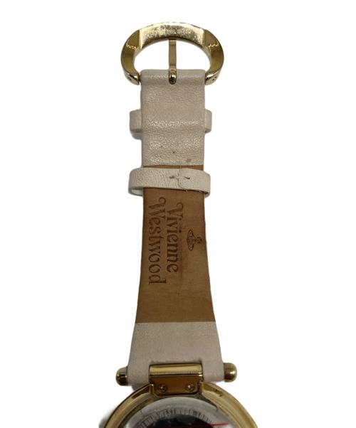 Vivienne Westwood（ヴィヴィアンウエストウッド）Vivienne Westwood (ヴィヴィアンウエストウッド) 腕時計 アイボリーの古着・服飾アイテム