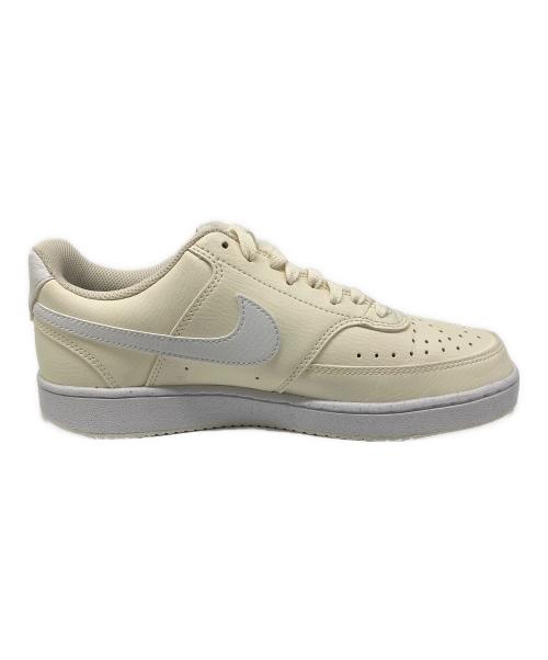 NIKE（ナイキ）NIKE (ナイキ) Women's Court Vision Low Next Nature（ウィメンズ コートビジョン ロー ネクストネイチャー） アイボリー×ホワイト サイズ:US 8の古着・服飾アイテム