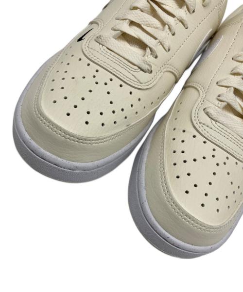 NIKE（ナイキ）NIKE (ナイキ) Women's Court Vision Low Next Nature（ウィメンズ コートビジョン ロー ネクストネイチャー） アイボリー×ホワイト サイズ:US 8の古着・服飾アイテム