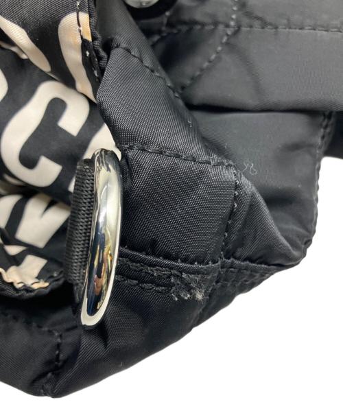 Marc by Marc Jacobs（マークバイマークジェイコブス）Marc by Marc Jacobs (マークバイマークジェイコブス) ロゴキルティング 2WAYショルダートートバッグ ブラックの古着・服飾アイテム