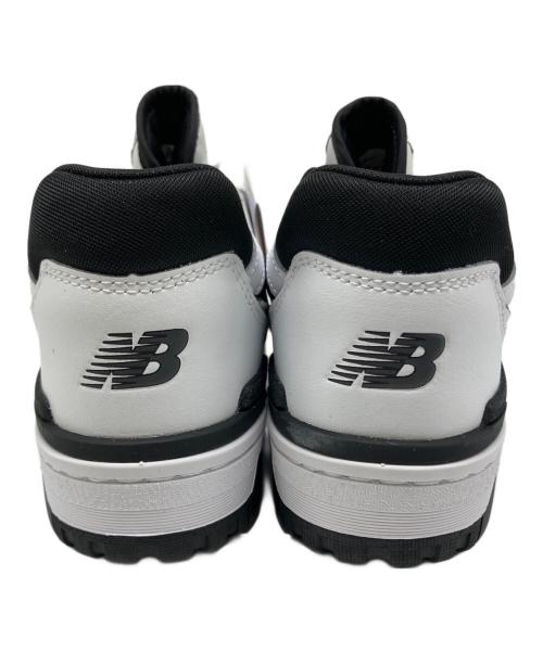 NIKE（ナイキ）NIKE (ナイキ) ローカットスニーカー ホワイト×ブラック サイズ:US 5.5の古着・服飾アイテム
