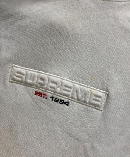 SUPREME（シュプリーム）Supreme (シュプリーム) エンボスロゴパーカー ホワイト サイズ:Smallの古着・服飾アイテム