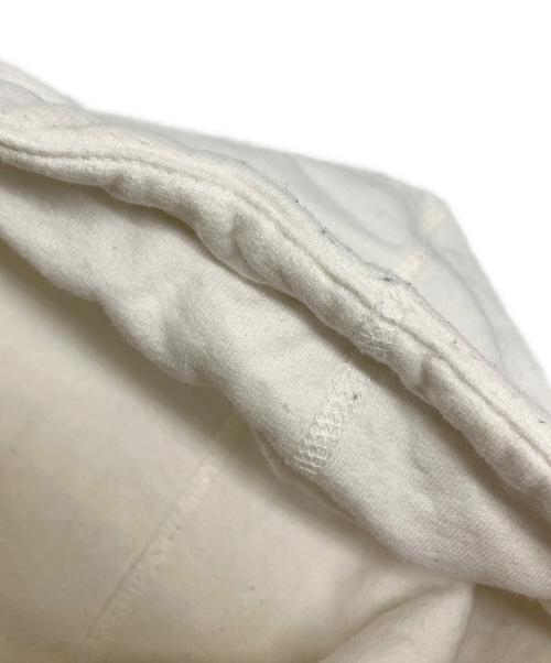 SUPREME（シュプリーム）Supreme (シュプリーム) エンボスロゴパーカー ホワイト サイズ:Smallの古着・服飾アイテム