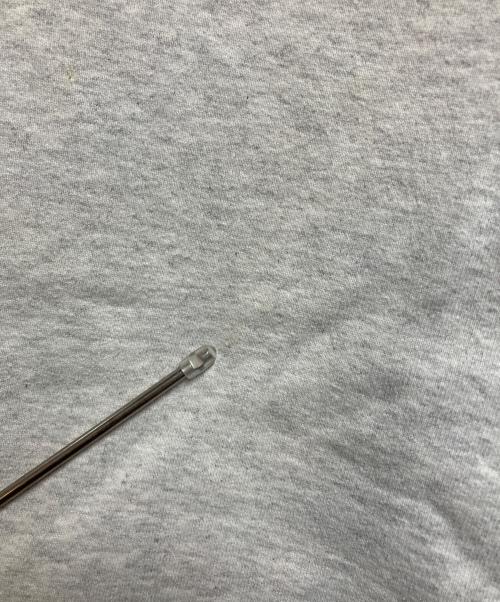 SUPREME（シュプリーム）Supreme (シュプリーム) 刺繍ロゴスウェット ライトグレー サイズ:Mの古着・服飾アイテム