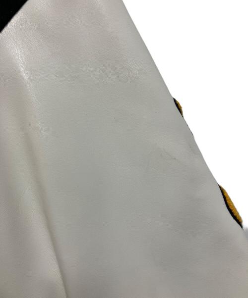 thats life（ザッツ ライフ）THATS LIFE (ザッツ ライフ) スタジャン ブラック×ホワイト サイズ:Lの古着・服飾アイテム